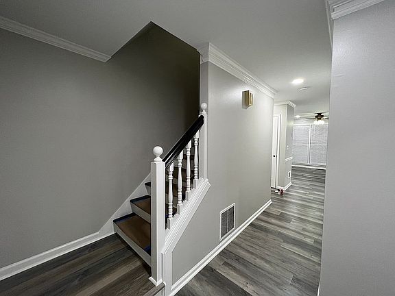 4th image of 3650 Stillwood Dr