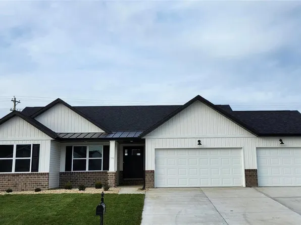 556 Eisenhower Blvd, Troy, IL 62294