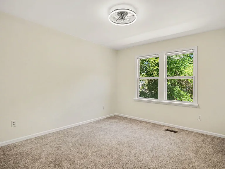 3218 Silver Pond Ct — Photo 22