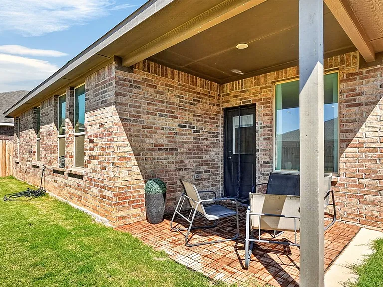 2209 Beaufort Dr — Photo 42