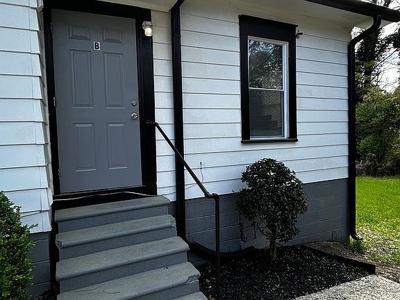 2nd image of 2809 7th St SW #B
