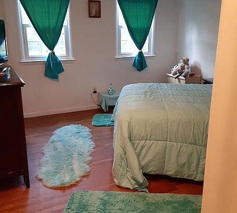 PARTIAL MASTER BEDROOM 6 21