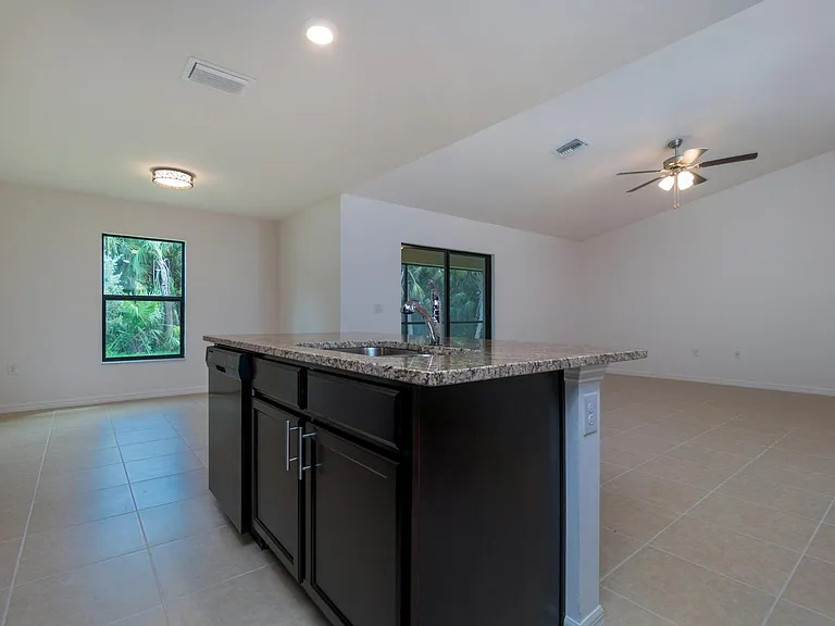 2015 Gerald Ave — Photo 11