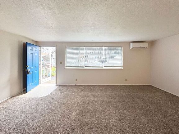 4th image of 345 Moore St