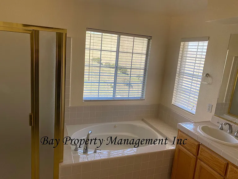 26418 Honor Ln — Photo 14