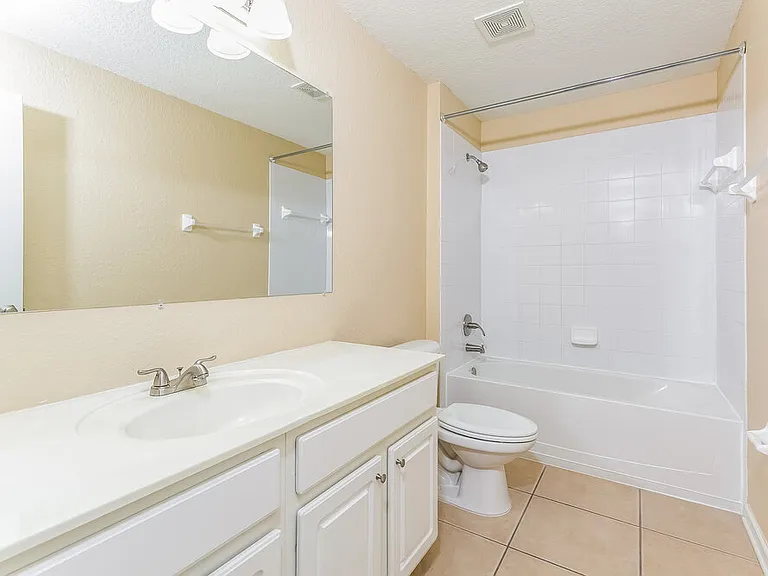 2350 Meadow Oak Cir — Photo 14