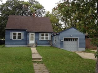 308 5th Ave E, Sisseton, SD 57262