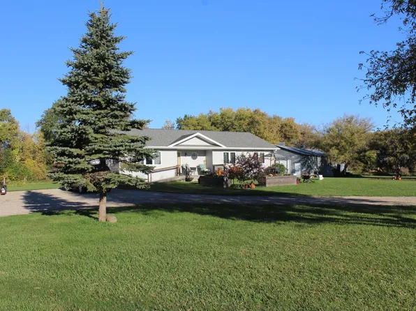 3248 Highway 20 SE, Jamestown, ND 58401