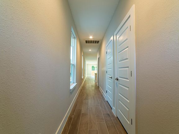 3rd image of 6511 Casina Ter