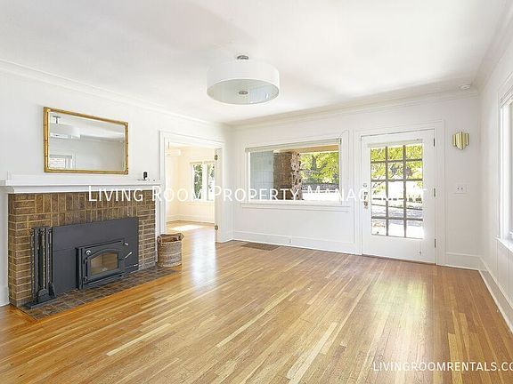 2nd image of 3639 NE 25th Ave