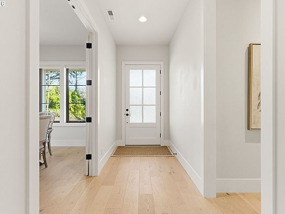 5th image of 4515 Sw 59th Ave