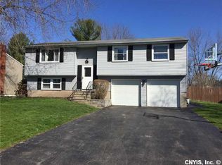 4157 Torrey Ln, Liverpool, NY 13090