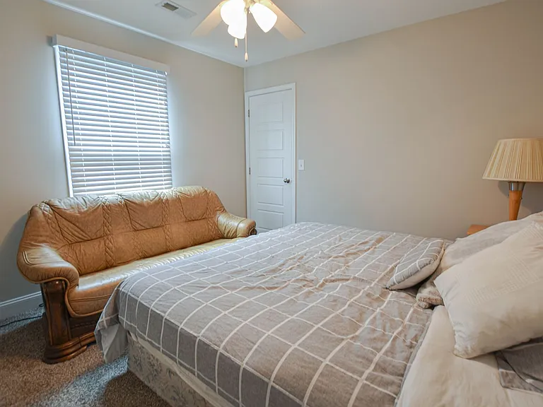 436 Kinslow Ct — Photo 14