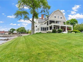 217 Hope St APT 3, Bristol, RI 02809