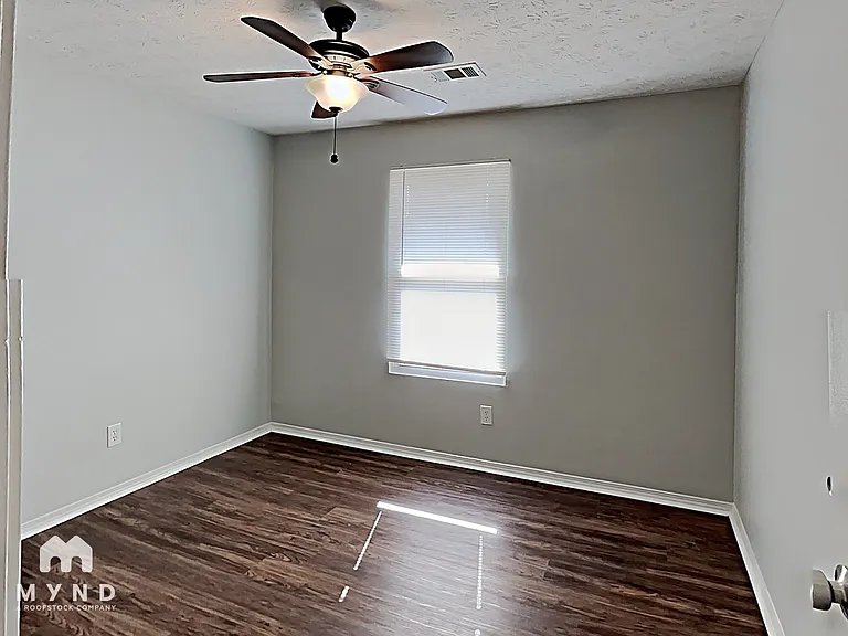 6454 Eastbriar Dr — Photo 13