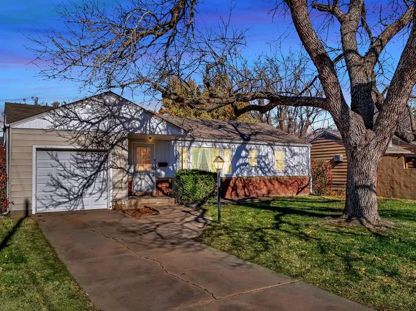 410 SE 6th St, Newton, KS 67114