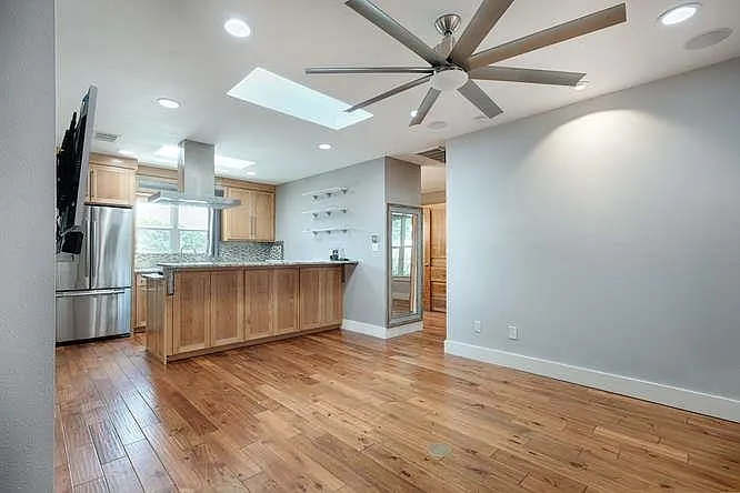 901 W Mary St #B — Photo 4