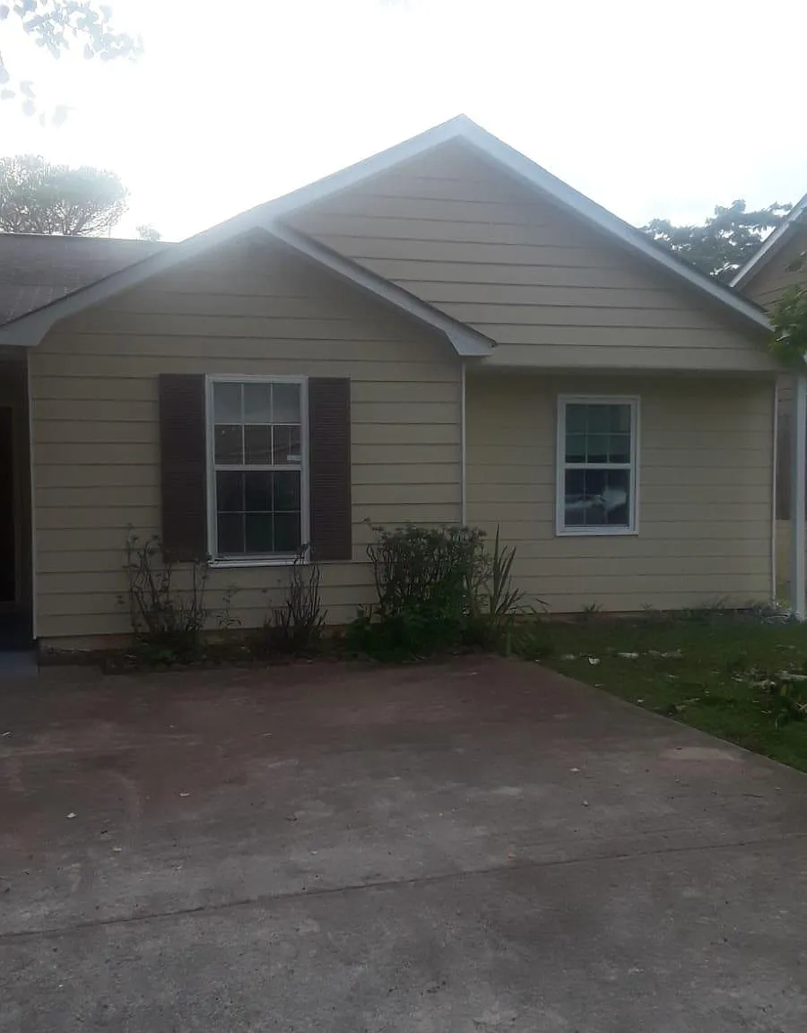 3 bed, 1232 sqft, $1,450 — Photo 3
