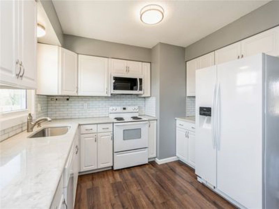 1st image of 510 11th Ct SE