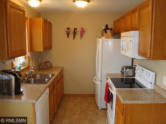4th image of 607 11th St