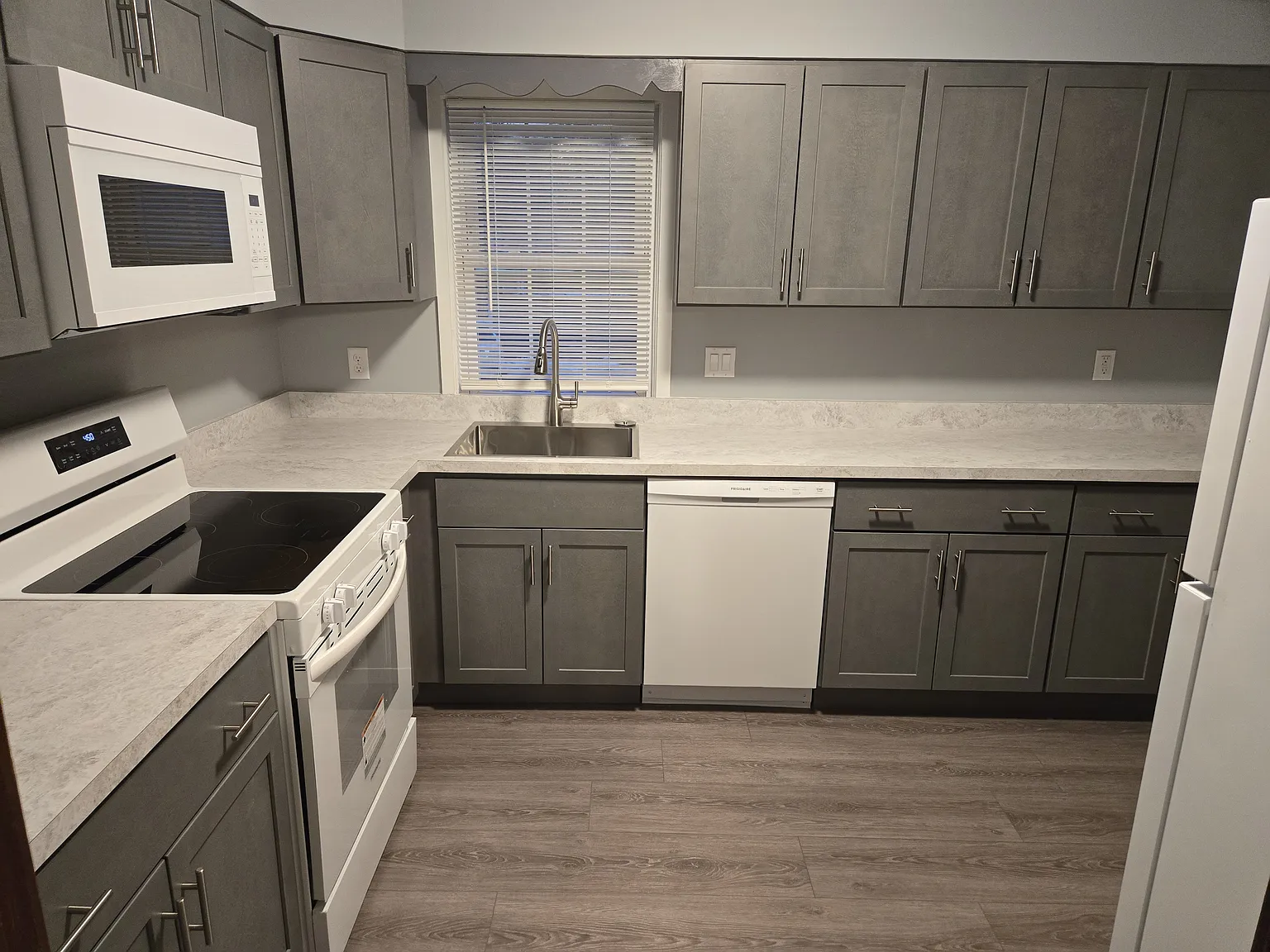 3 bed, 1200 sqft, $2,000 — Photo 1