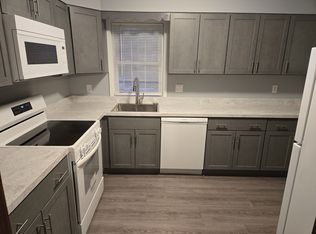 17 E Britannia St APT 1, Taunton, MA 02780