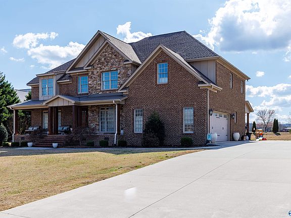 2nd image of 42 Birdie Rd