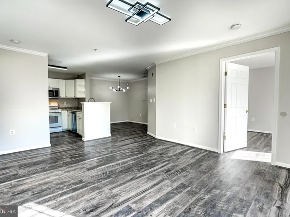 1001 Gaither Rd APT I, Rockville, MD 20850