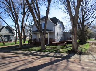 810 N Nebraska St, Salem, SD 57058