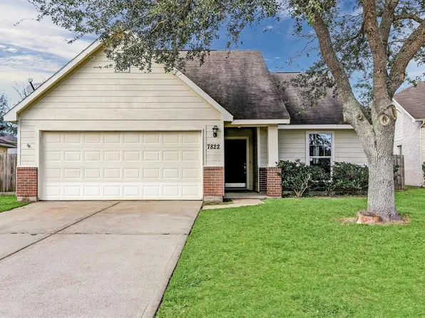 7822 W Red Oak Ln, Texas City, TX 77591