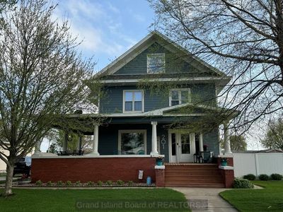 201 E Pine St, Doniphan, NE, 68832
