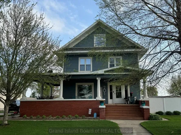 201 E Pine St, Doniphan, NE 68832