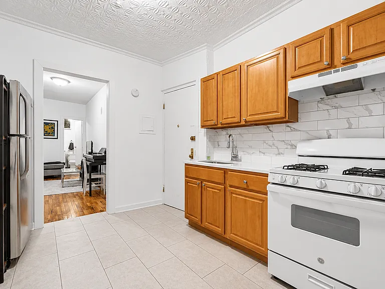 241 Mulberry St #5 — Photo 4