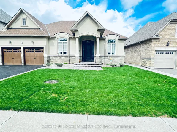 48 Beacon Hill Dr, Brampton, ON L6X 0V7
