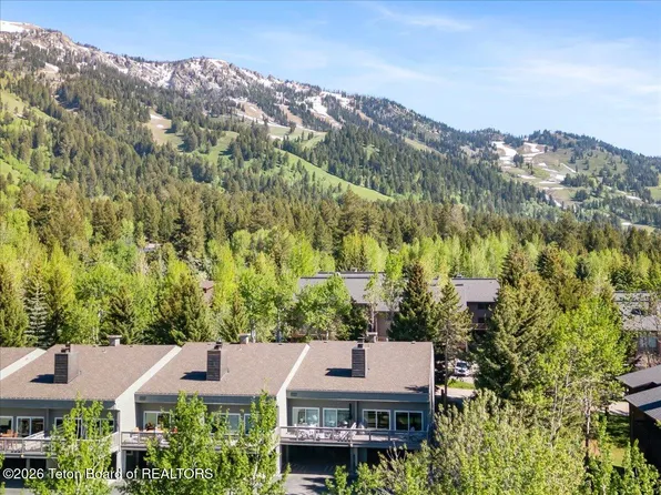 3720 W Michael Dr #10-1, Teton Village, WY 83025