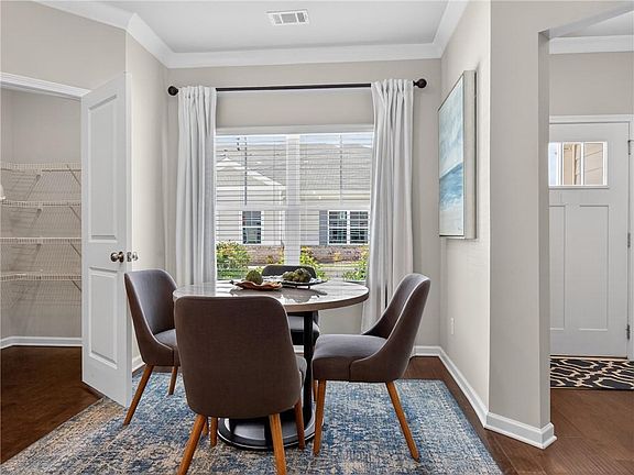 4th image of 3804 Shelleydale Dr #3