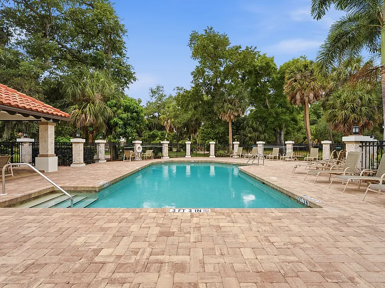 5217 Far Oak Cir — Photo 30
