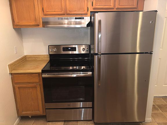 3rd image of 12217 N 21st Ave APT 2