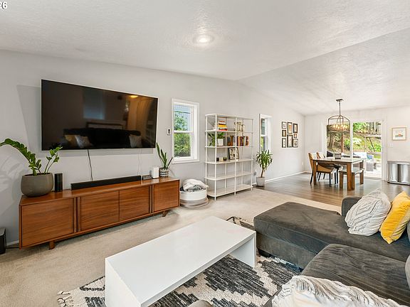 2nd image of 6213 SW 33rd Pl