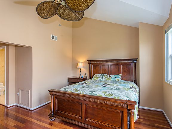 3rd image of 12 Grand Cove Way #B12