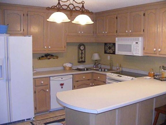 5th image of 551 Lake Place Dr Unit 3