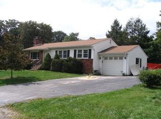 1 Sanders Ct, West Milford, NJ 07480