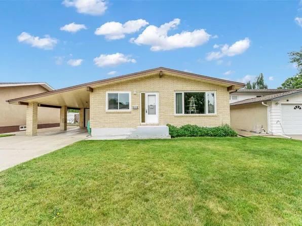 2689 W Thompson Cres SE, Medicine Hat, AB T1B 1C5