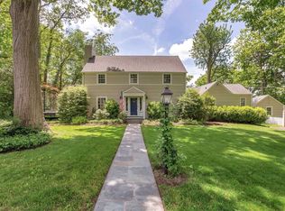 6 Terrace Pl, Port Washington, NY 11050