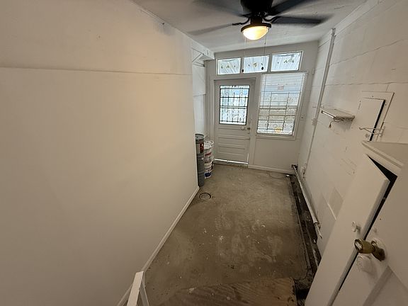 5th image of 2419 Morales St #A