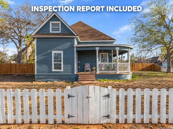 421 E Rio Grande, Pearsall, TX 78061