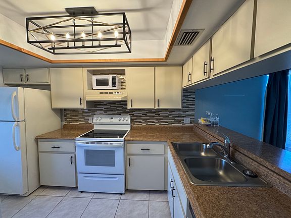 4th image of 3123 Finsterwald Dr