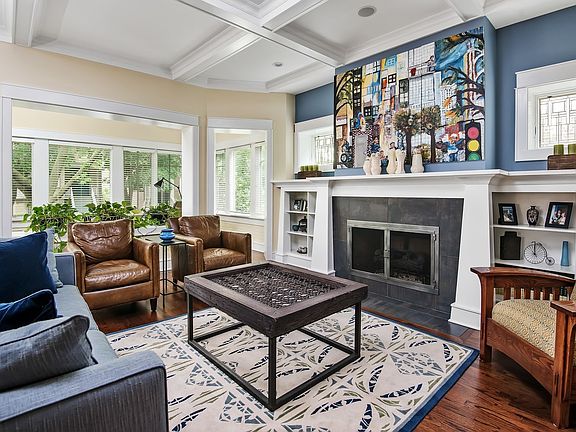 4th image of 3631 N Janssen Ave #1
