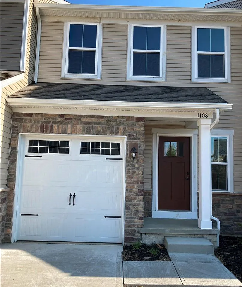 1108 Meadow Run — Photo 1