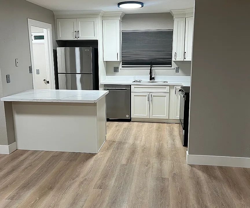 1st image of 1458 Suntree Pl